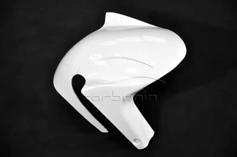 Shop Now Carbonin Avio Fiber Front Fender 15-19 Aprilia RSV4/RF