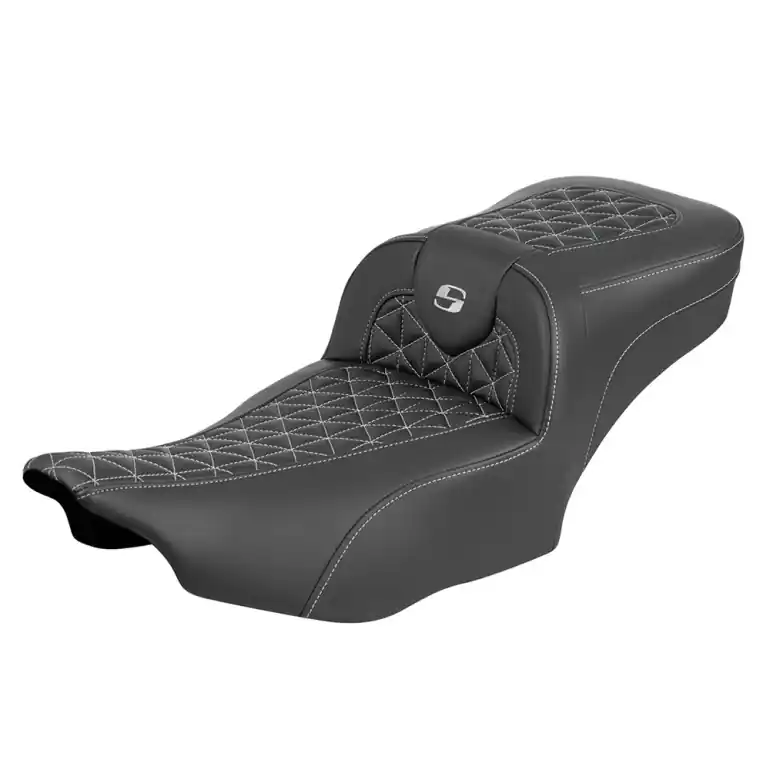 Top Rated 2024-25 Road Glide / Street Glide | 2023-25 CVO Road Glide / Street Glide Ext. Reach RoadSofa Tri-Gripper Seat Silver
